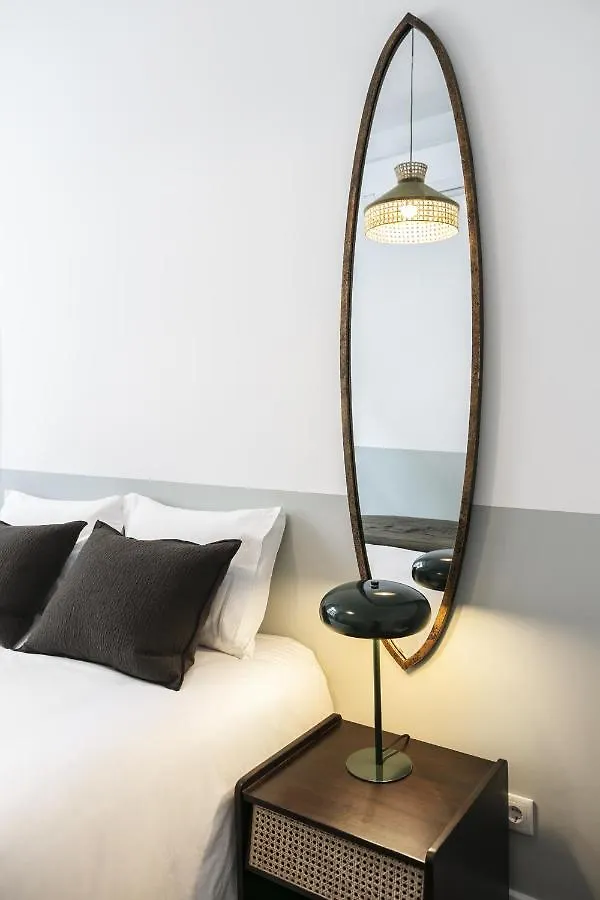 Downtown Flat With Design And Comfort At Downtown Lisbon