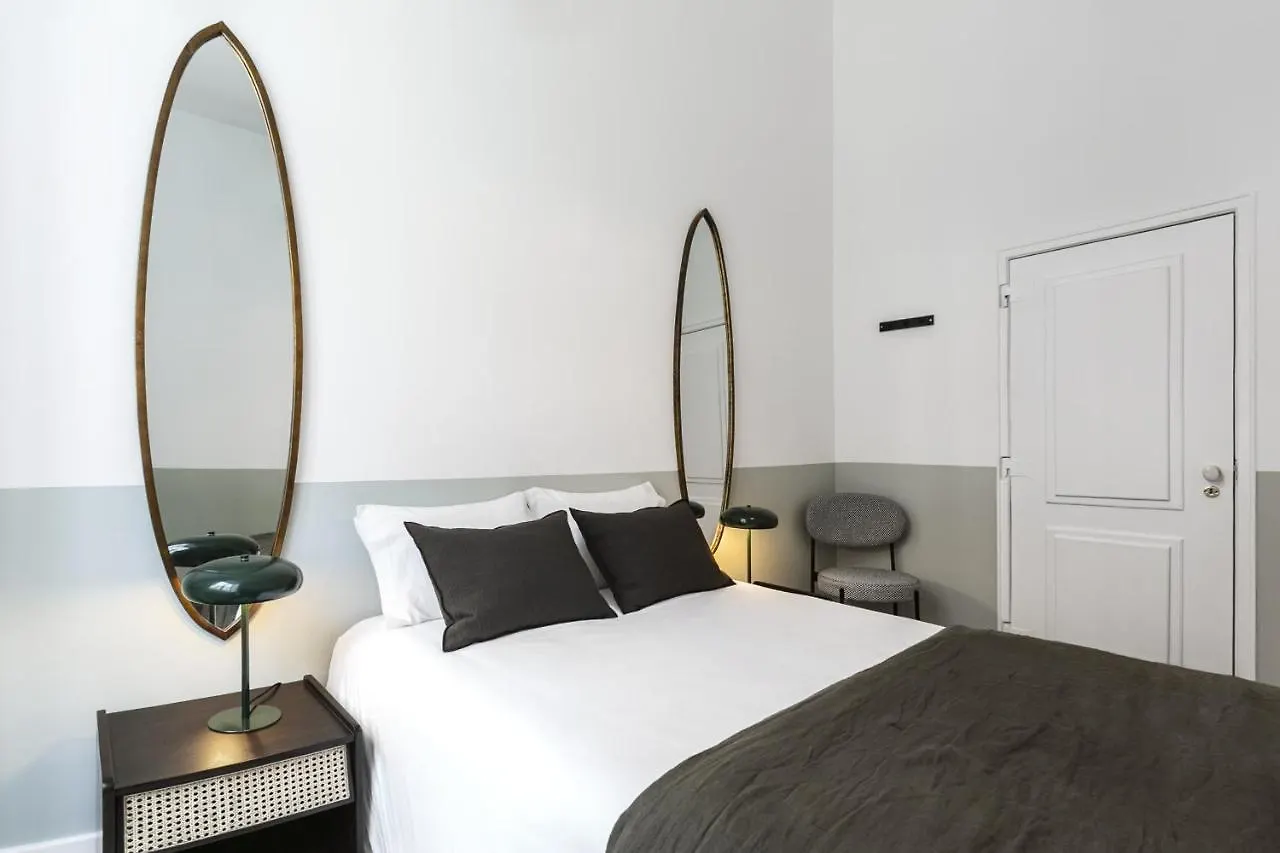 Apartment Downtown Flat With Design And Comfort At Downtown Lissabon Portugal
