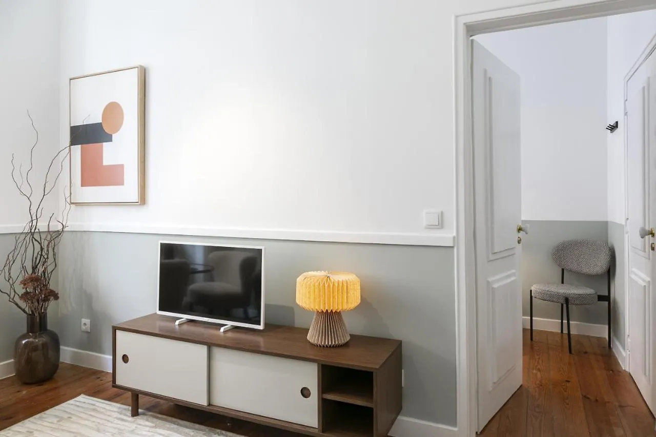 Downtown Flat With Design And Comfort At Downtown Lissabon Portugal